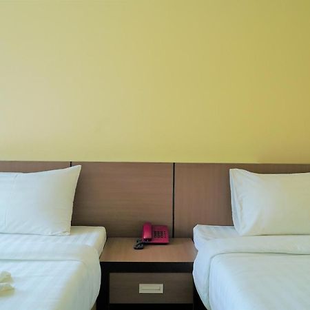 ตะวันอพาร์ทเม้นท์โฮเทลthawanapartmenthotel Satun Dış mekan fotoğraf